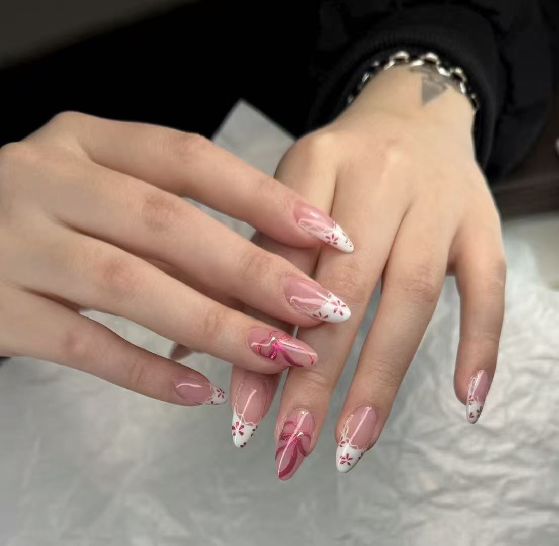 Gemini Nail & Eyelashes gallery